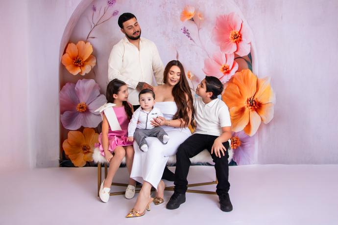 Family studio portrait by Shoot the Moon Photography